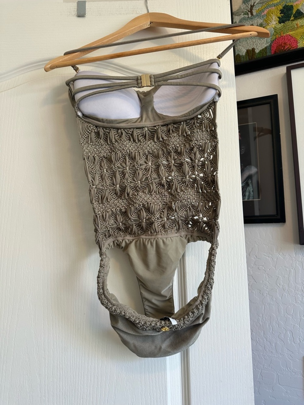 VIX Paula Hermanny Macrame Crochet One- Piece Swimsuit. Size: Medium - Picture 6 of 16